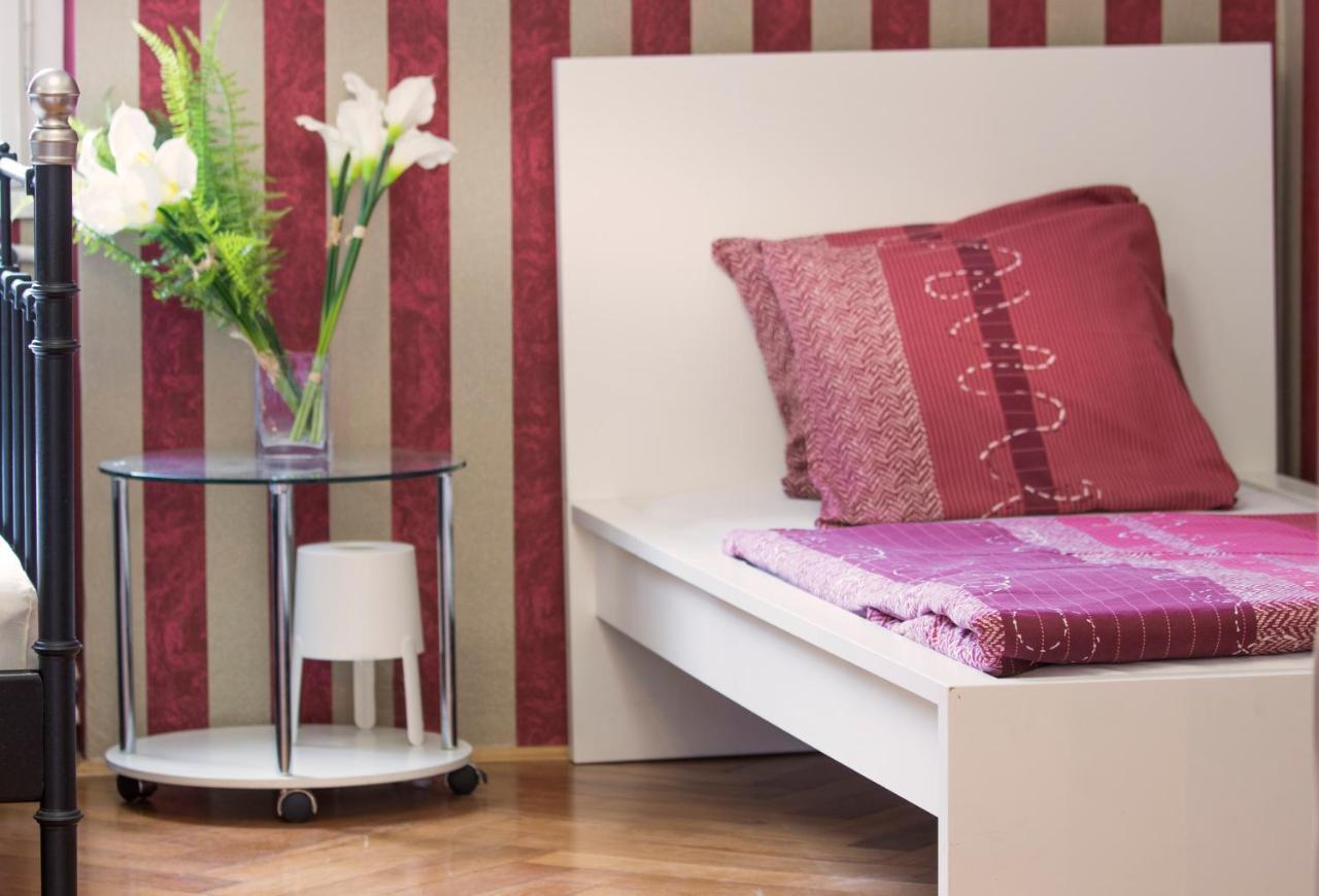 Guesthouse Centar 2 자그레브 외부 사진