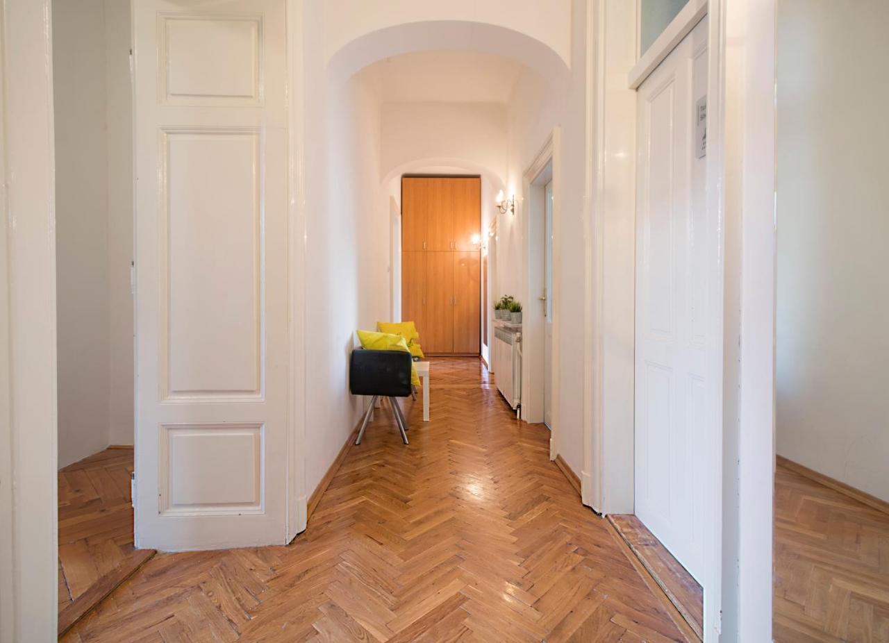 Guesthouse Centar 2 자그레브 외부 사진