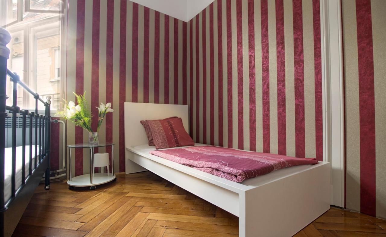 Guesthouse Centar 2 자그레브 외부 사진